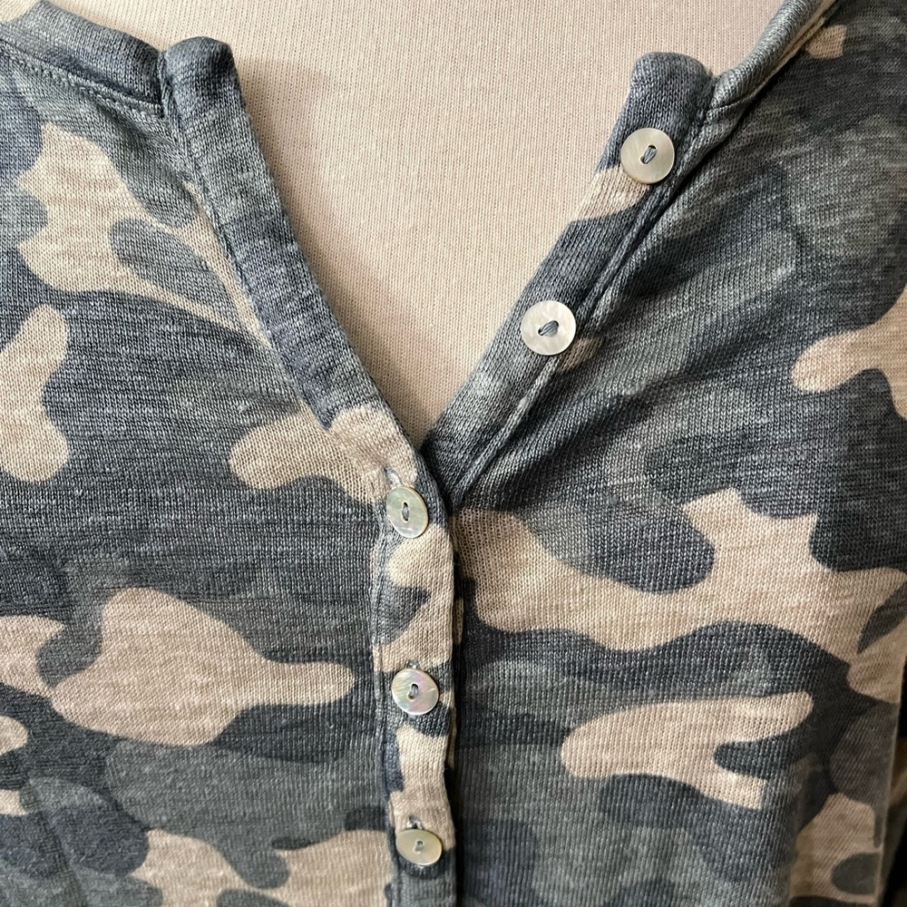 Nicole Miller Camo 3/4 Sleeve 100% Linen Shirt Sz S - Picture 5 of 5